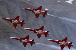 Comme prévu, la Patrouille Suisse se produira au festival de musique Basel Tattoo le 14 juillet (photo d'archive).